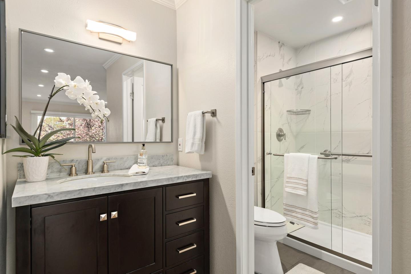 465 Fathom DR 104