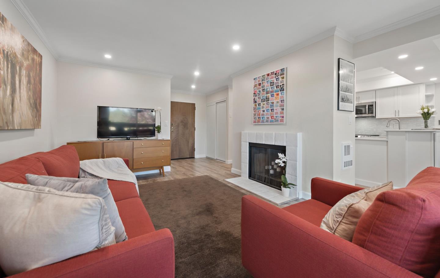 465 Fathom DR 104