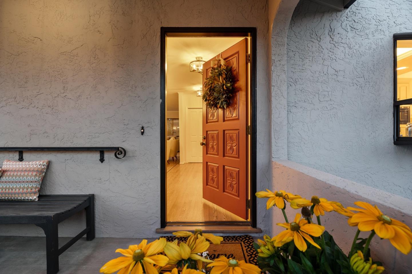550 Sapphire ST