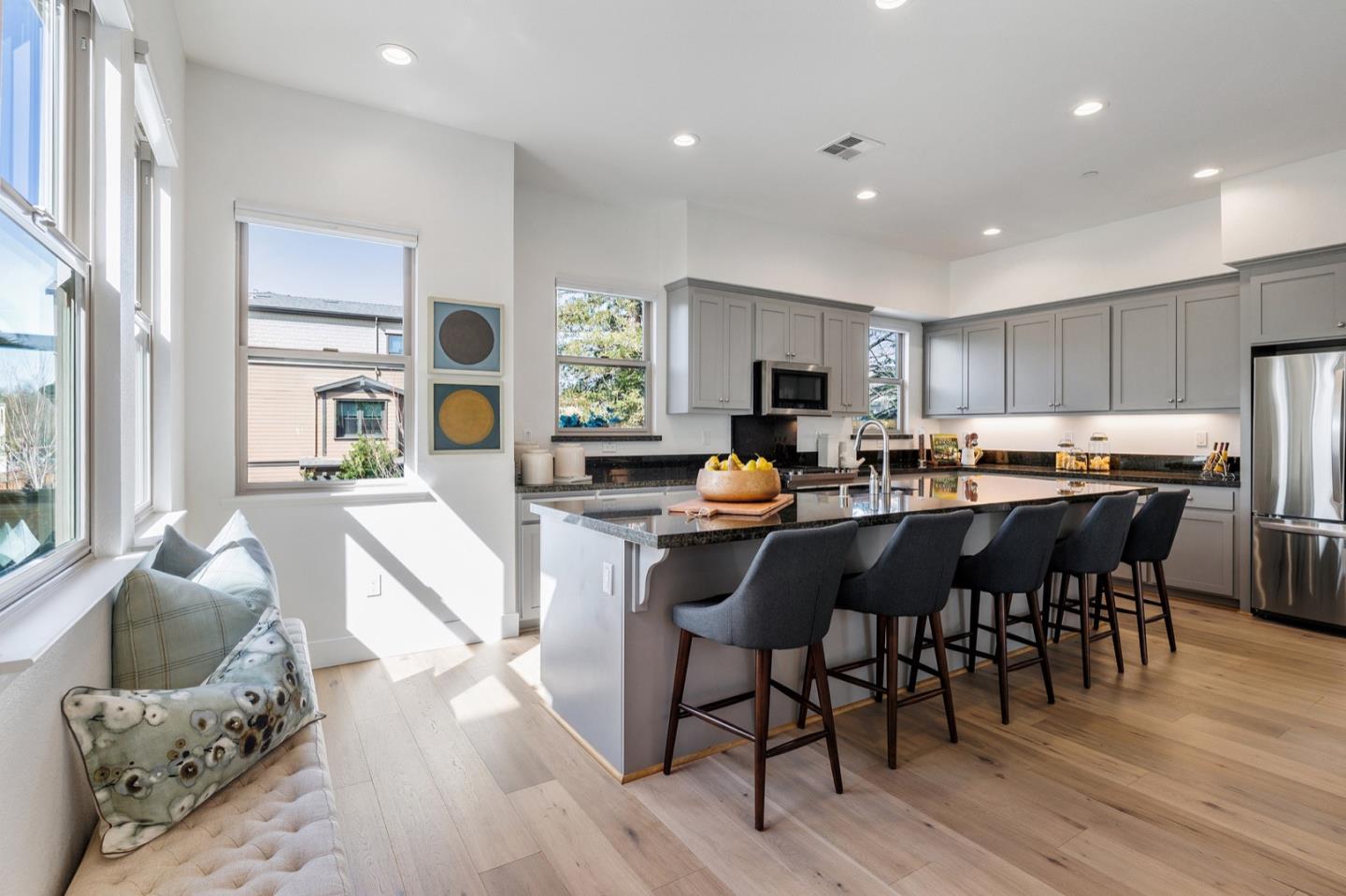 320 Cherokee LOOP