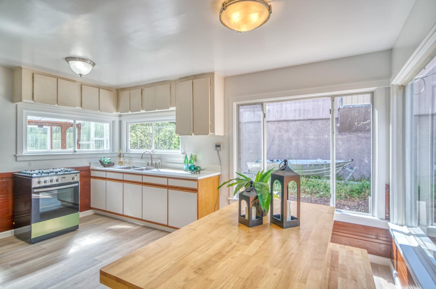 752 Rockaway Beach AVE