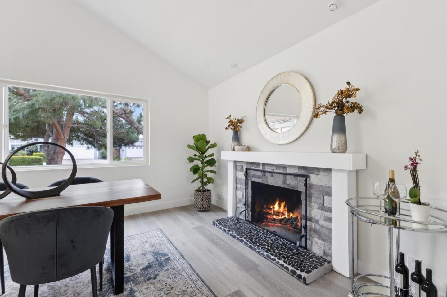 2521 Huron DR