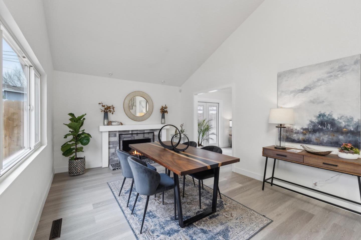 2521 Huron DR