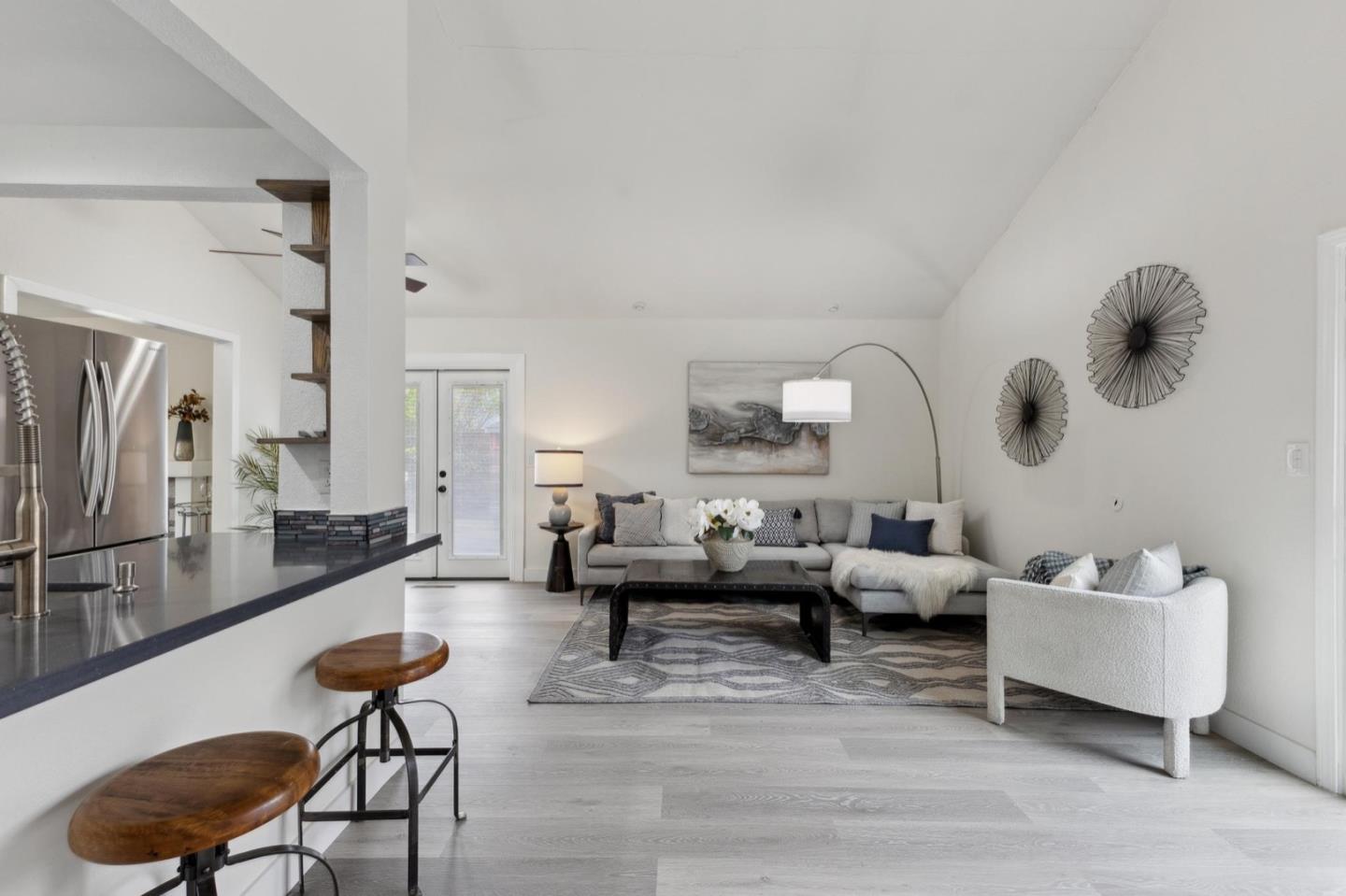 2521 Huron DR
