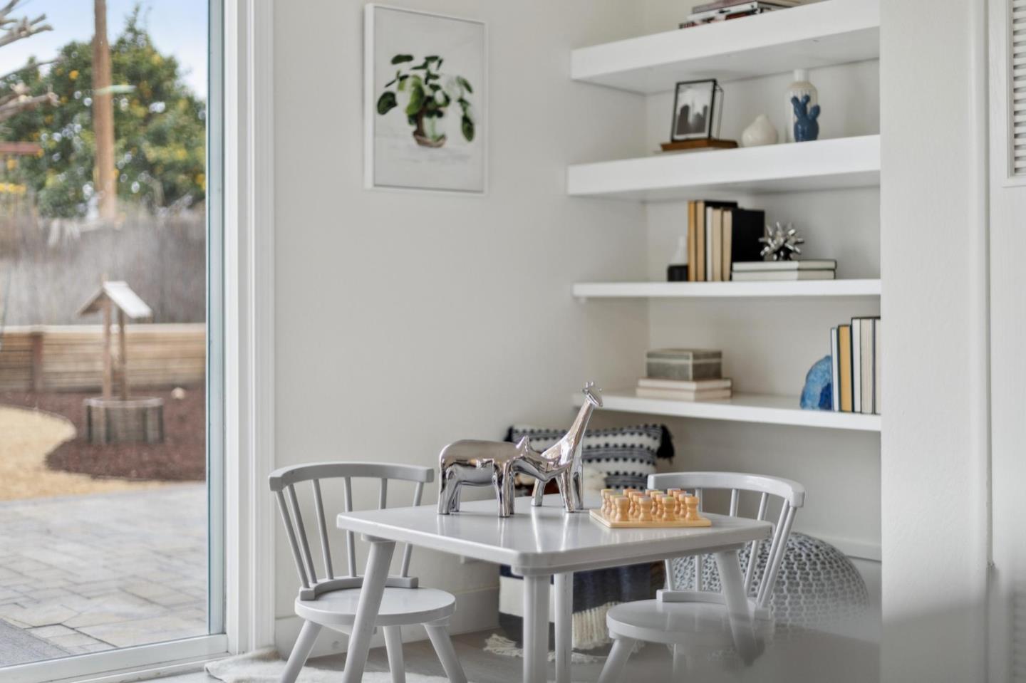 2521 Huron DR