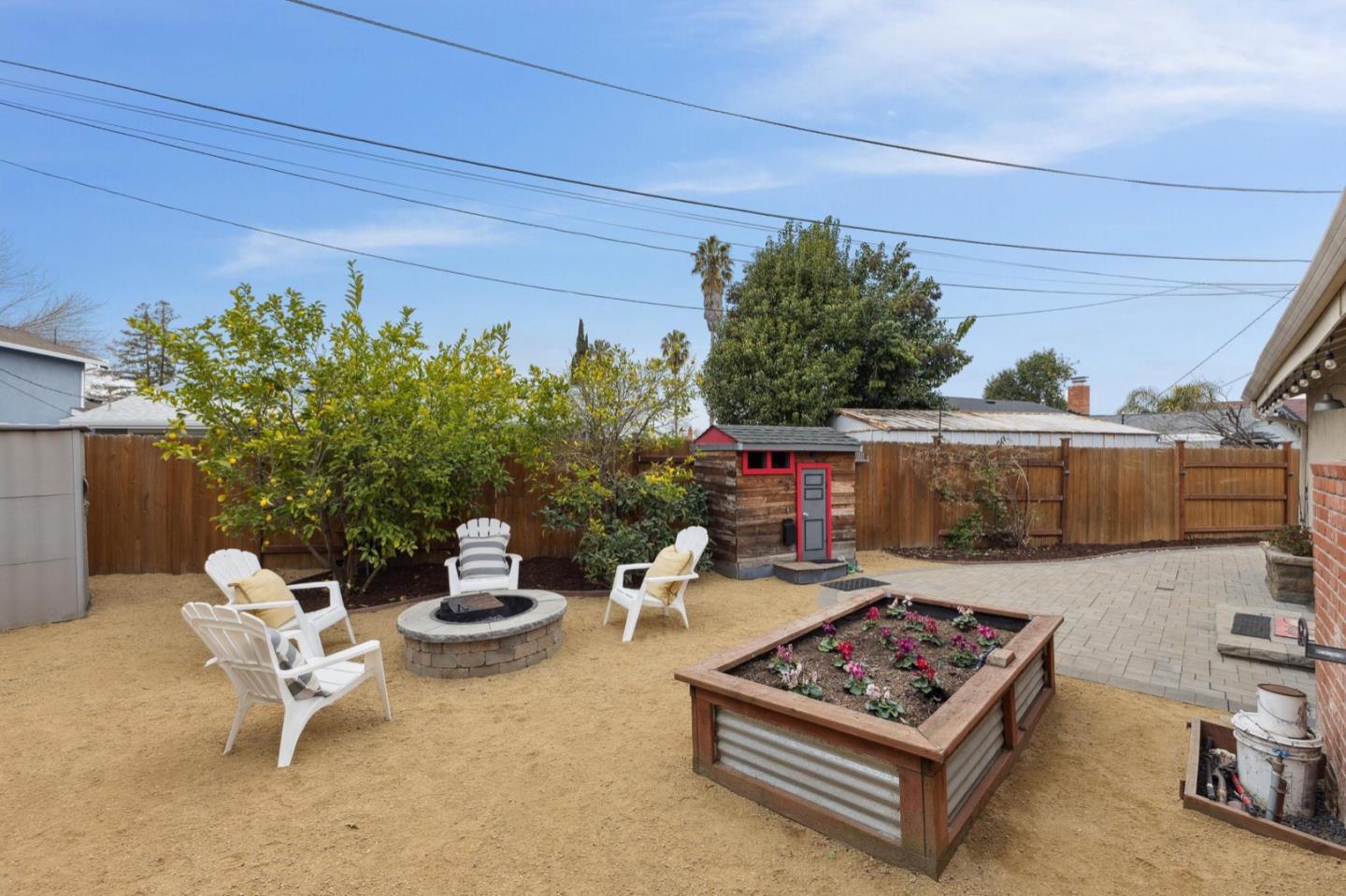 2521 Huron DR