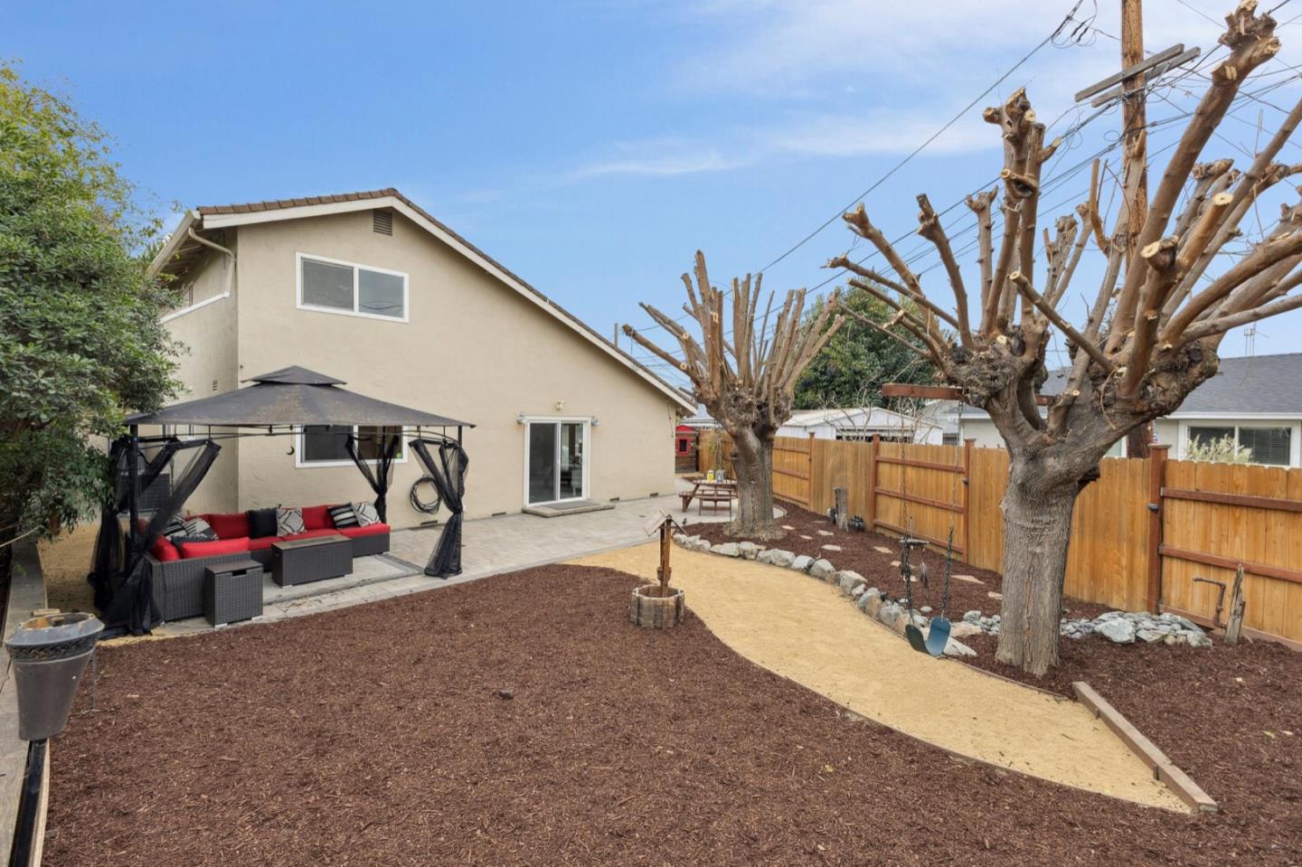 2521 Huron DR