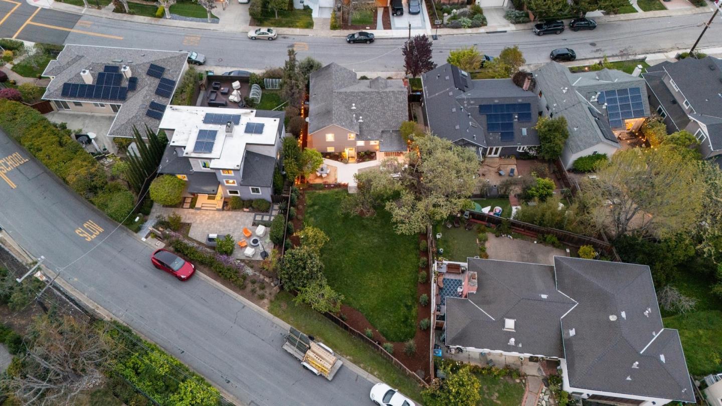 824 Orange AVE