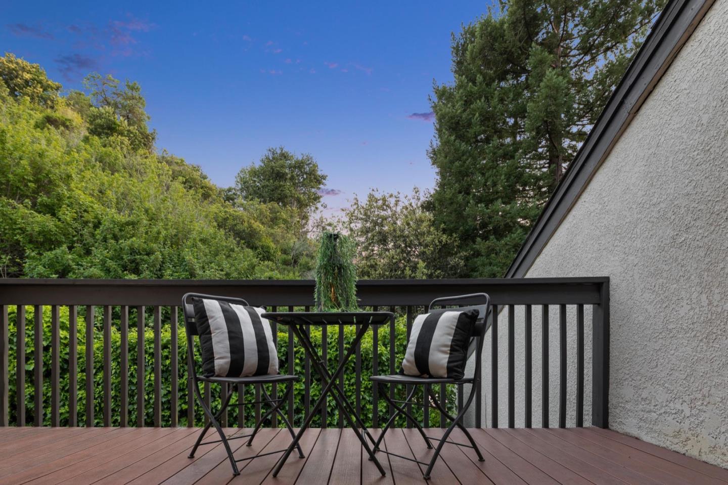 2327 Ticonderoga DR
