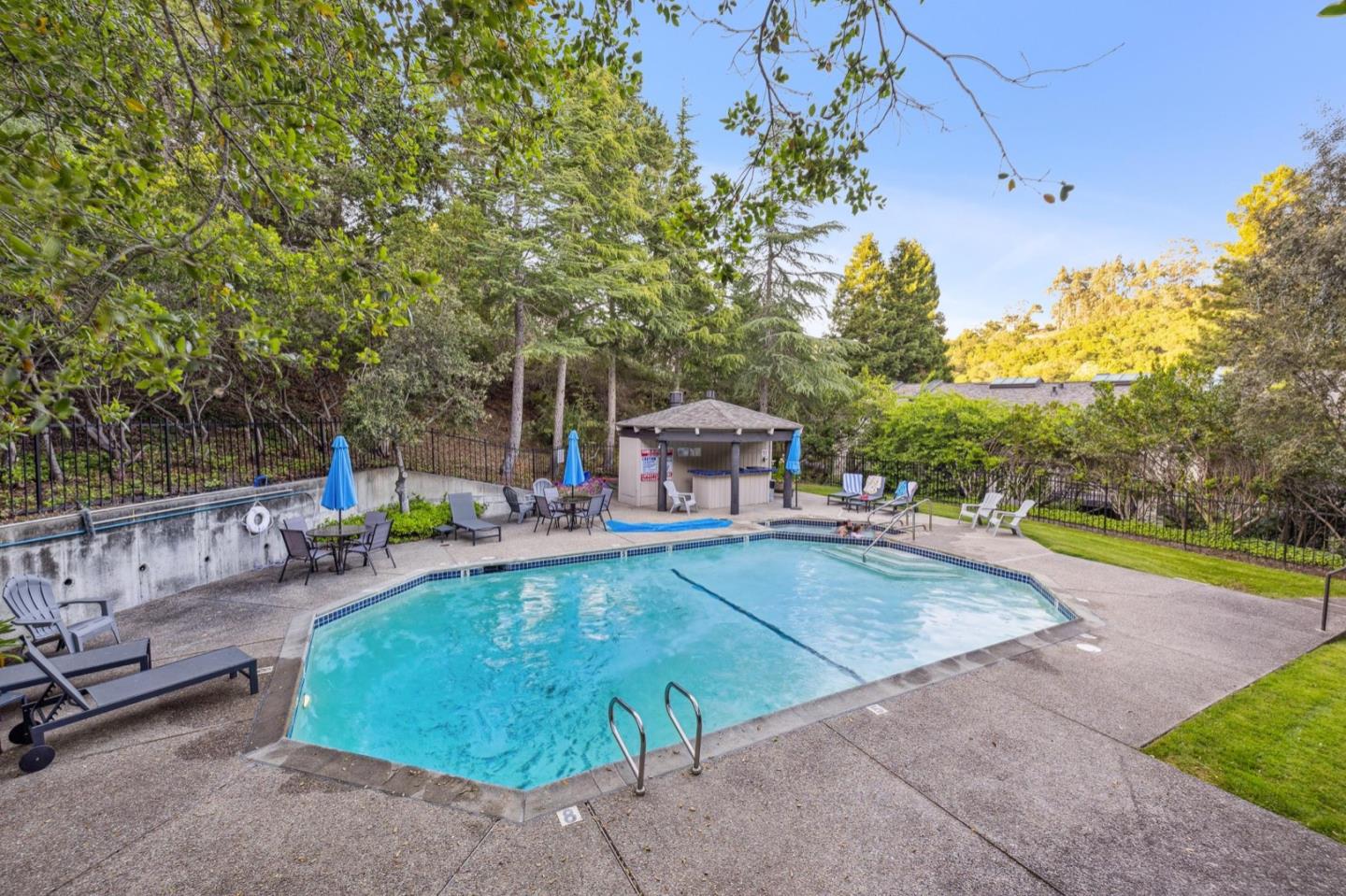 2327 Ticonderoga DR