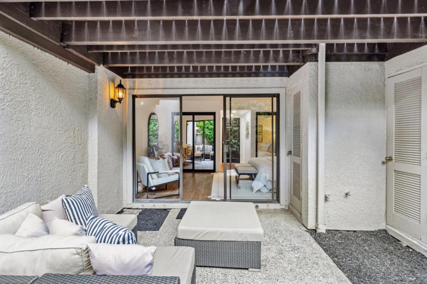 2327 Ticonderoga DR