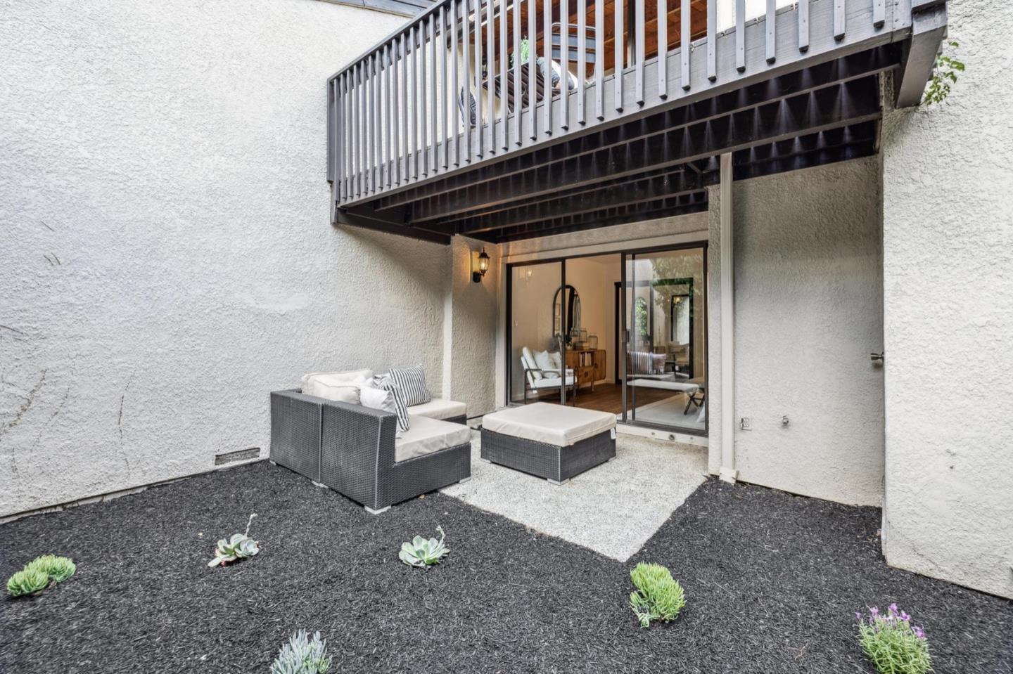 2327 Ticonderoga DR