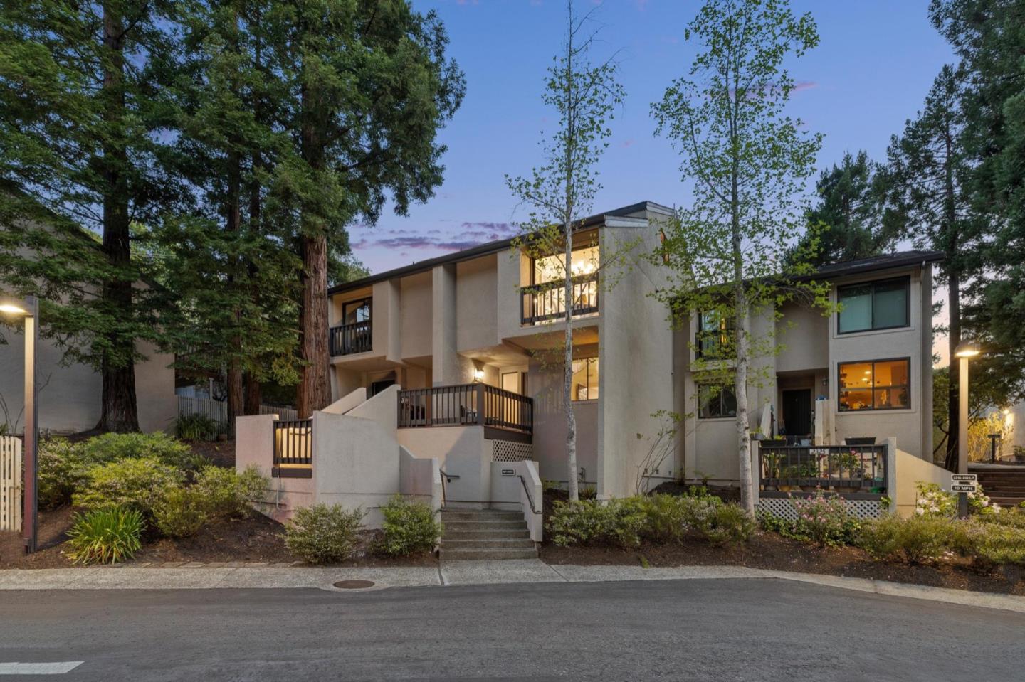 2327 Ticonderoga DR