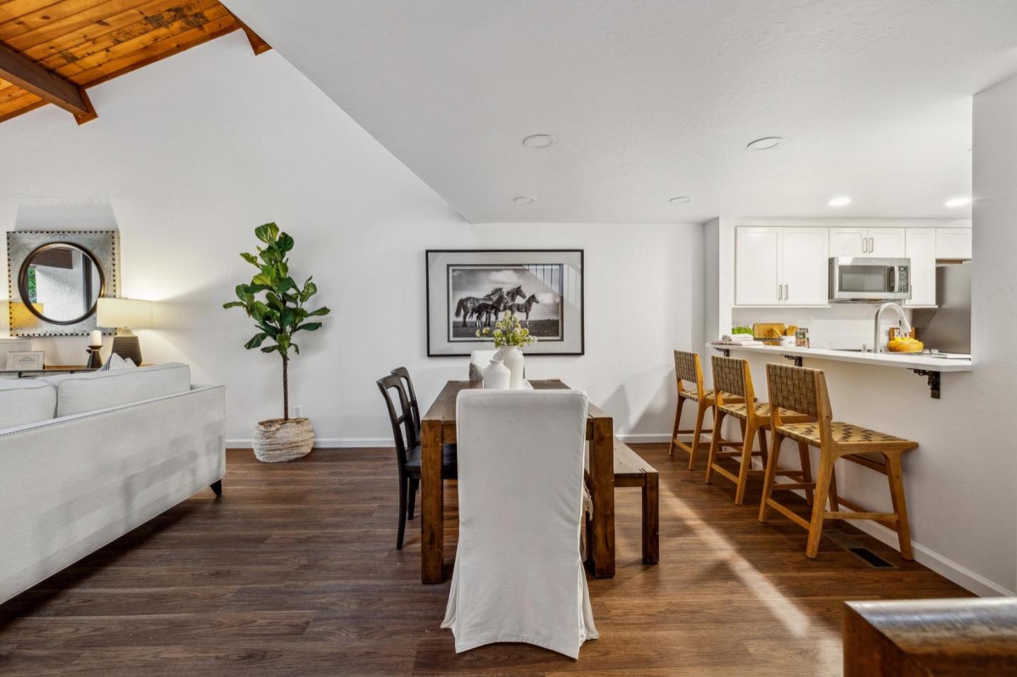 2327 Ticonderoga DR