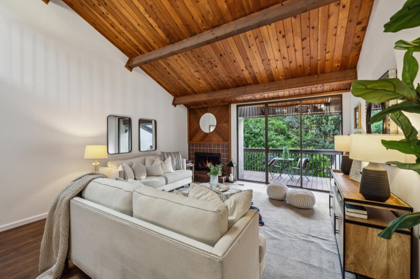 2327 Ticonderoga DR