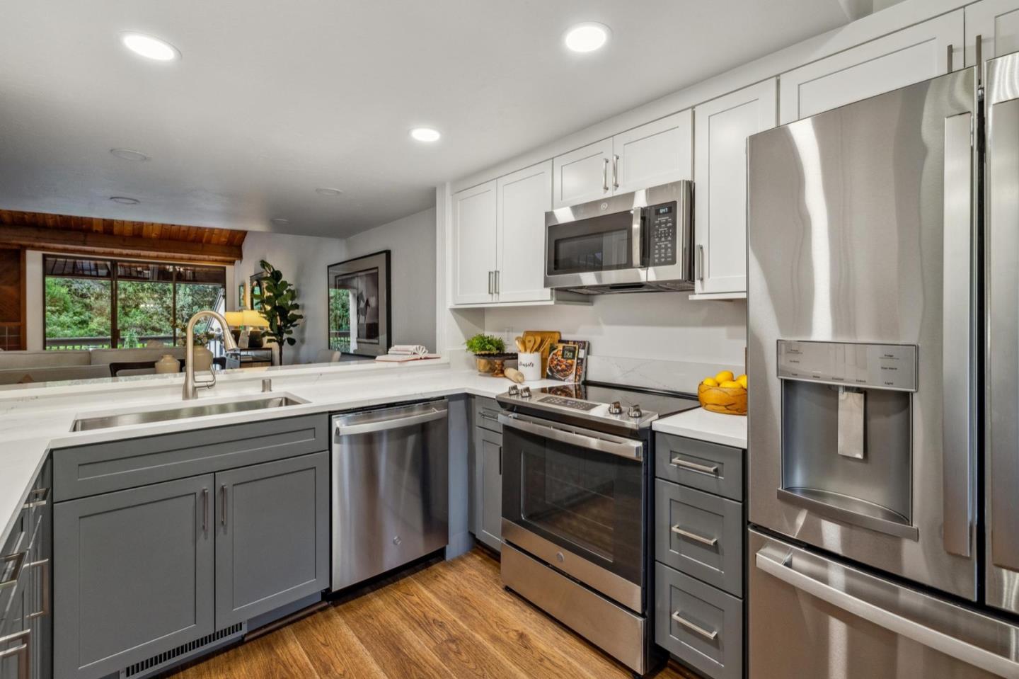 2327 Ticonderoga DR