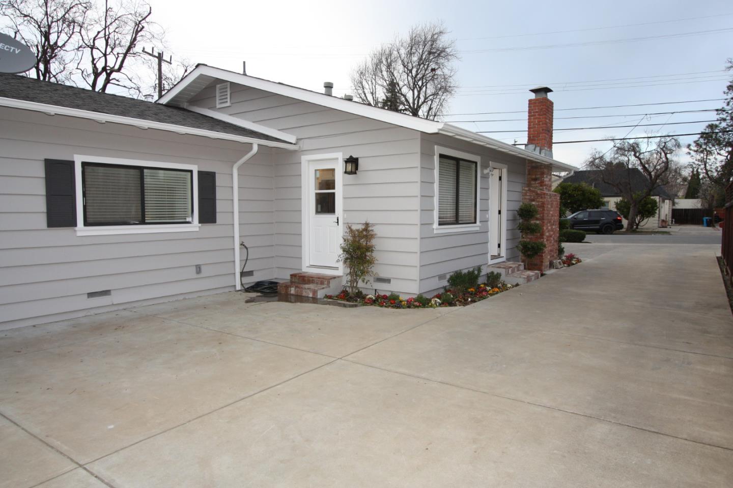 725 Laurel Avenue