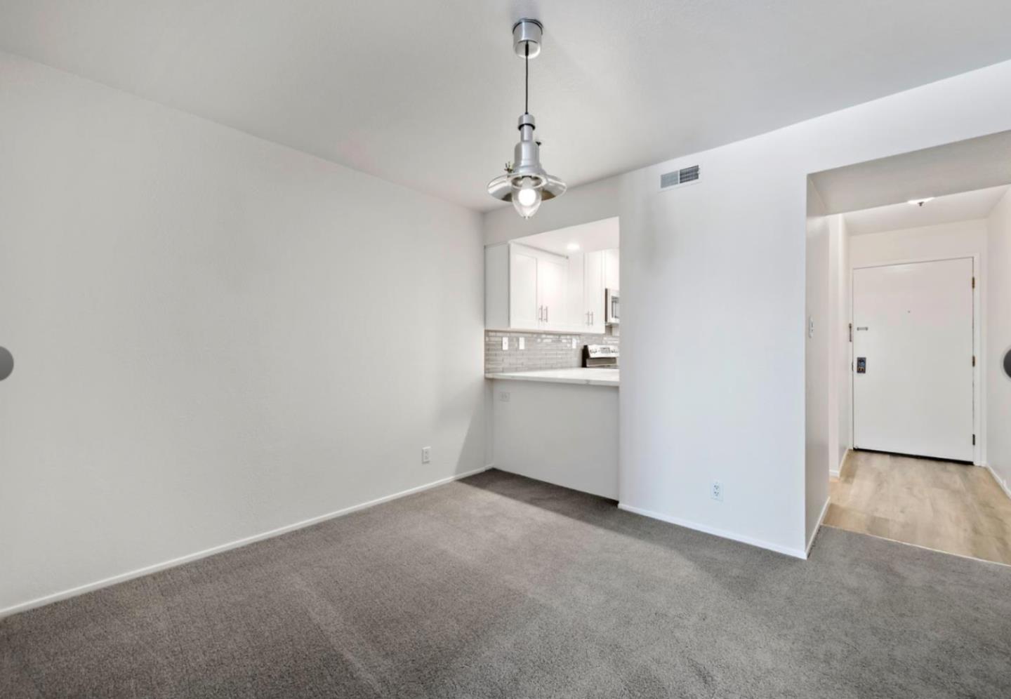1 Laurel Street 202
