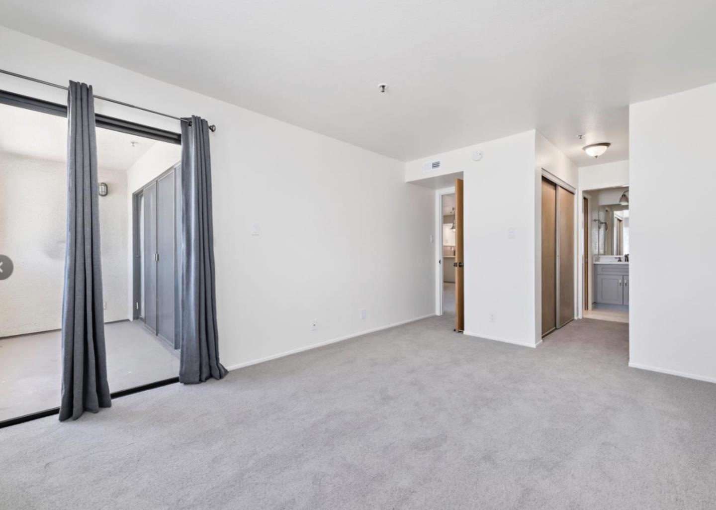 1 Laurel Street 202