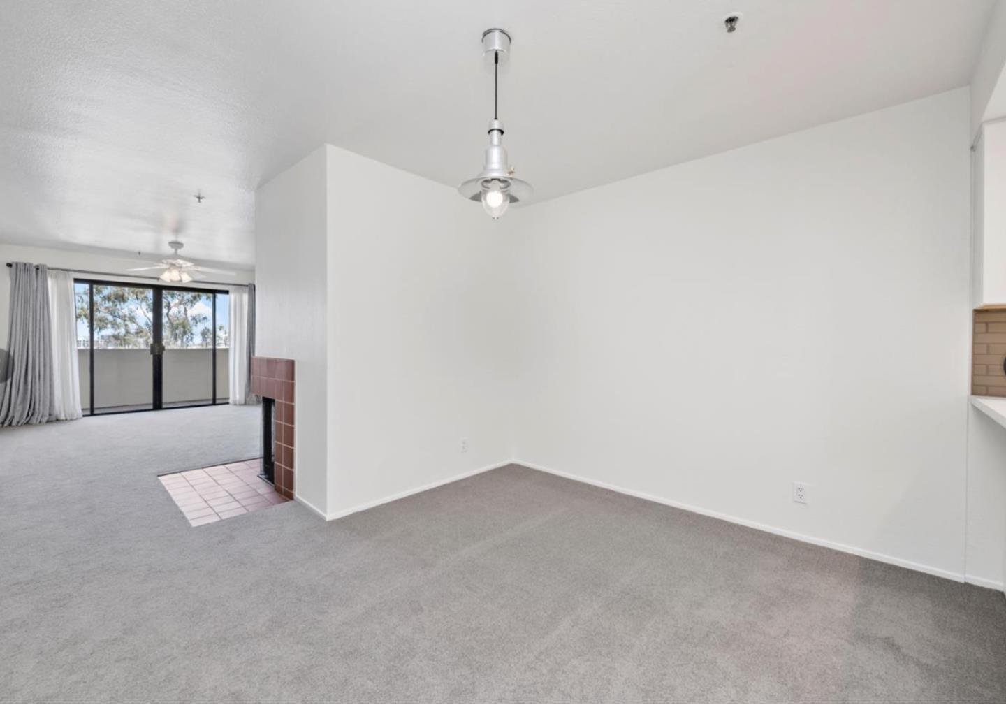 1 Laurel Street 202