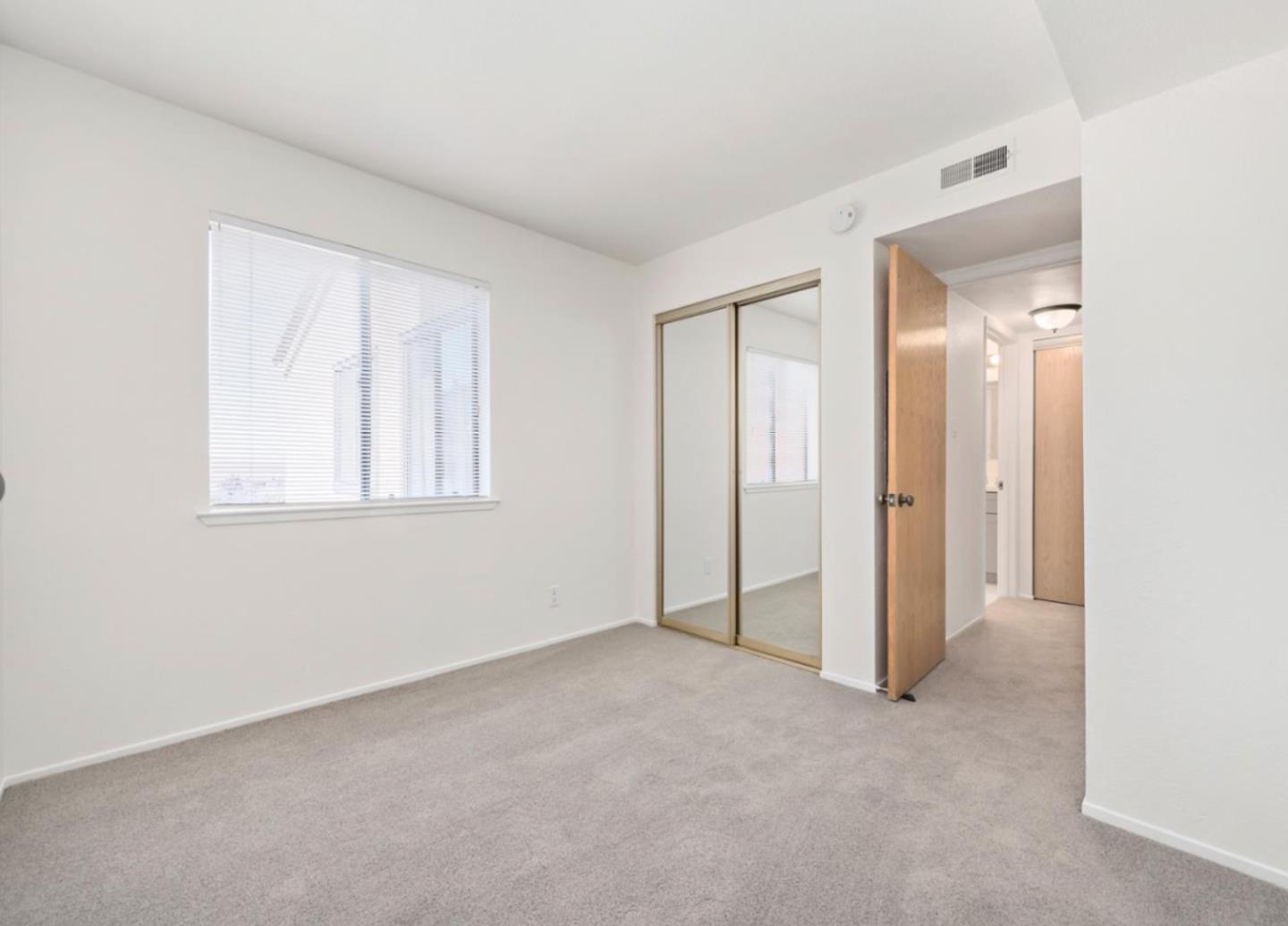 1 Laurel Street 202