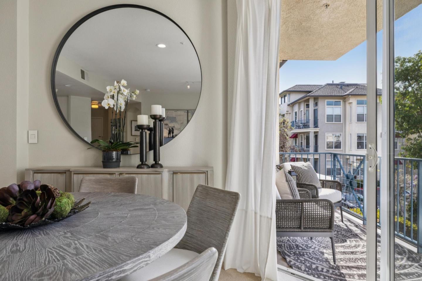 100 Baltic Circle 128