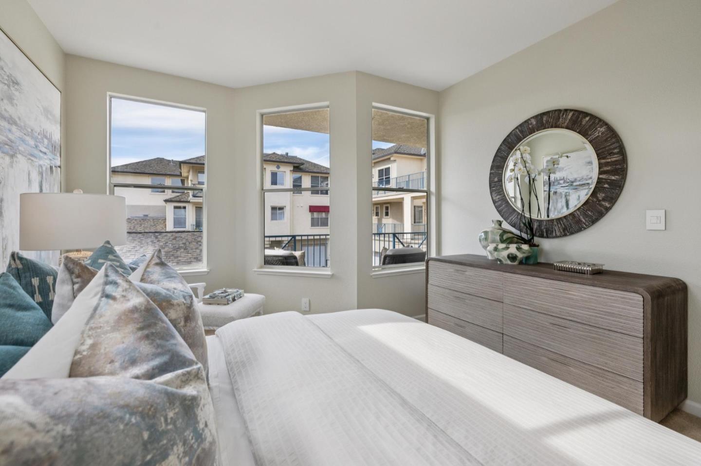 100 Baltic Circle 128