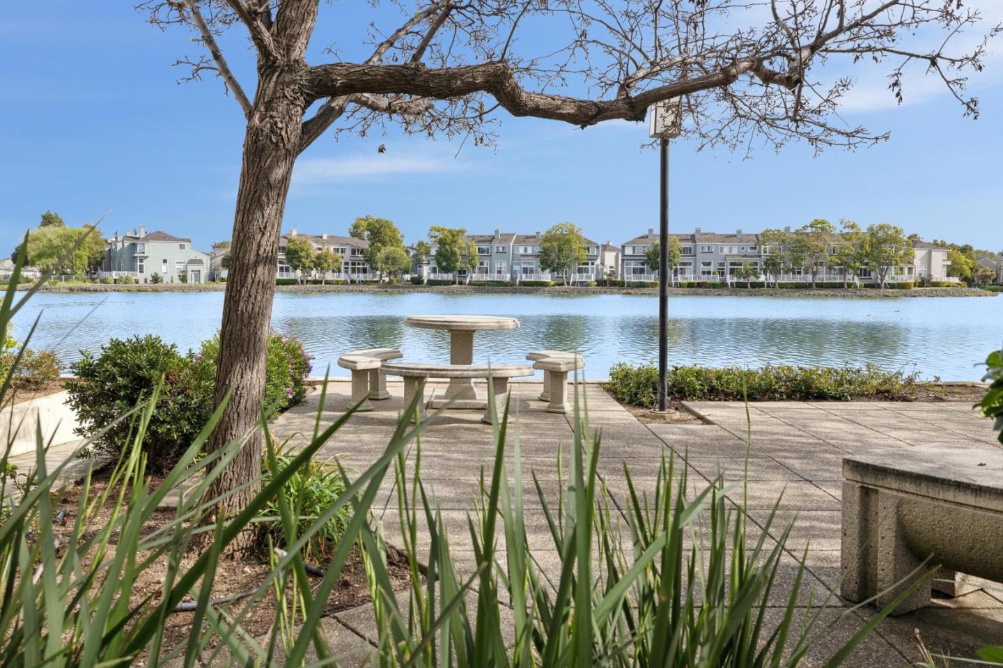 100 Baltic Circle 128