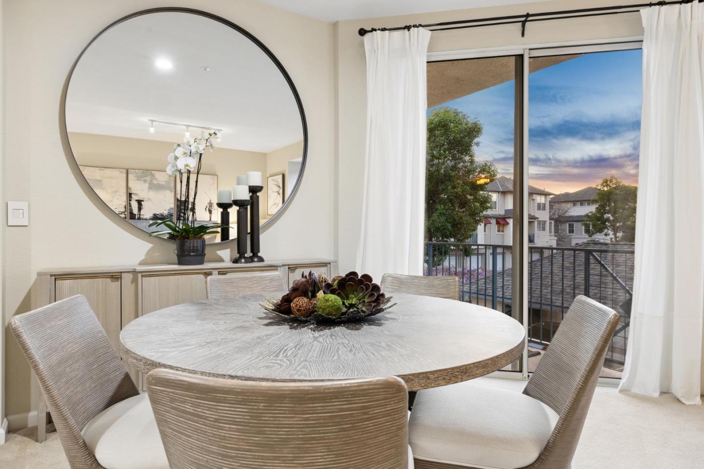 100 Baltic Circle 128