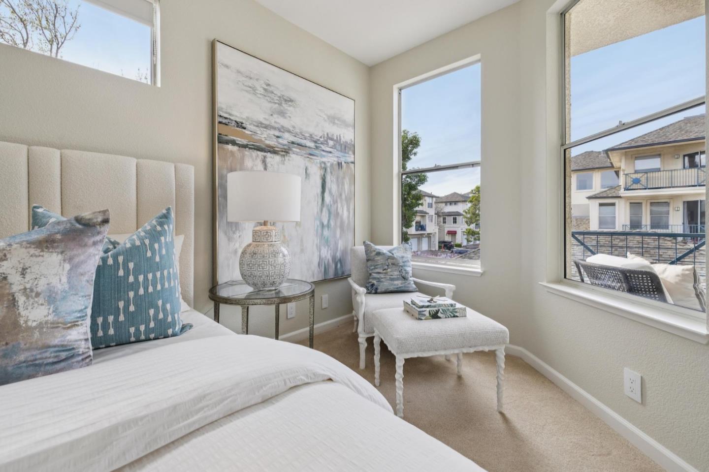 100 Baltic Circle 128