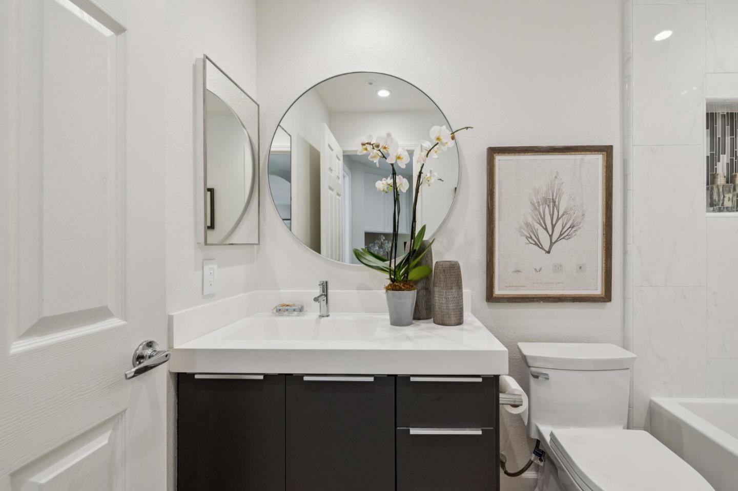 100 Baltic Circle 128