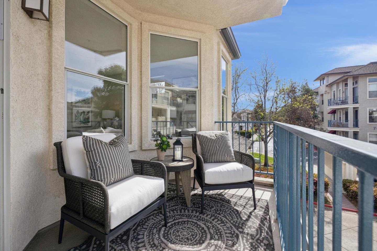 100 Baltic Circle 128