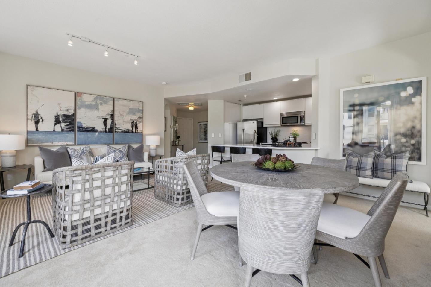 100 Baltic Circle 128