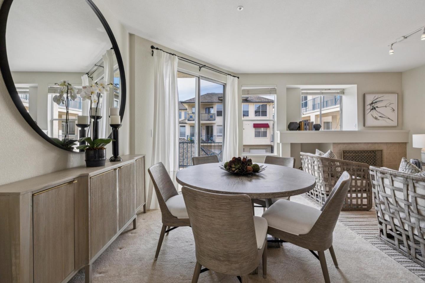 100 Baltic Circle 128