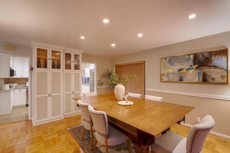 467 Avalon DR