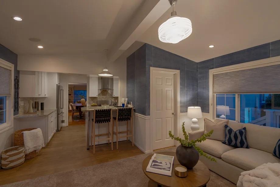 467 Avalon DR