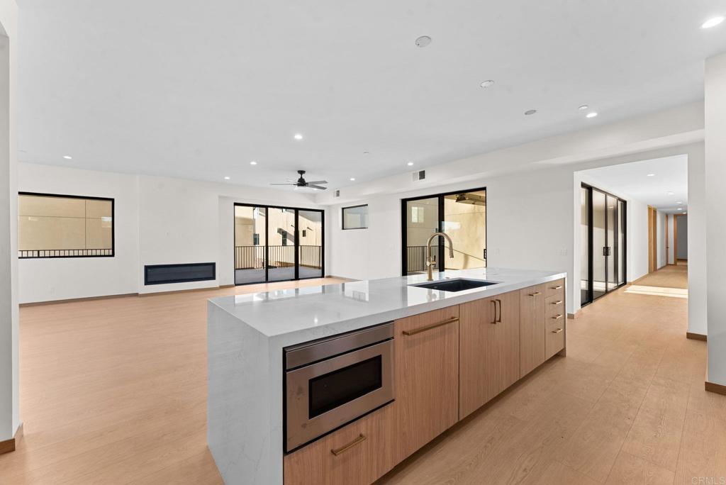 2672 Roosevelt Street