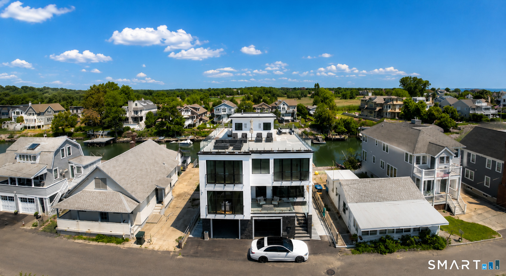 2268 Fairfield Beach Road