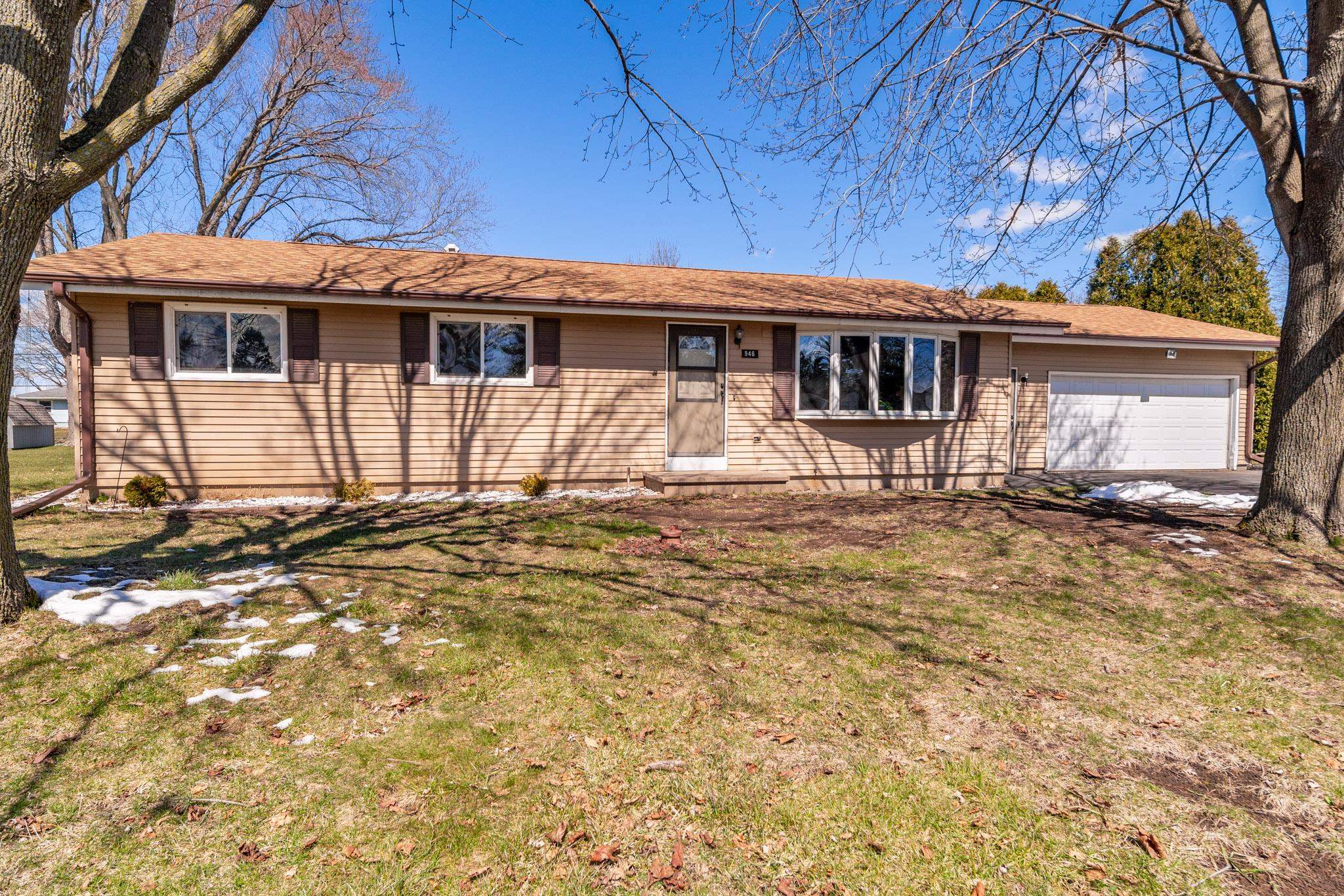 946 OLSON Avenue