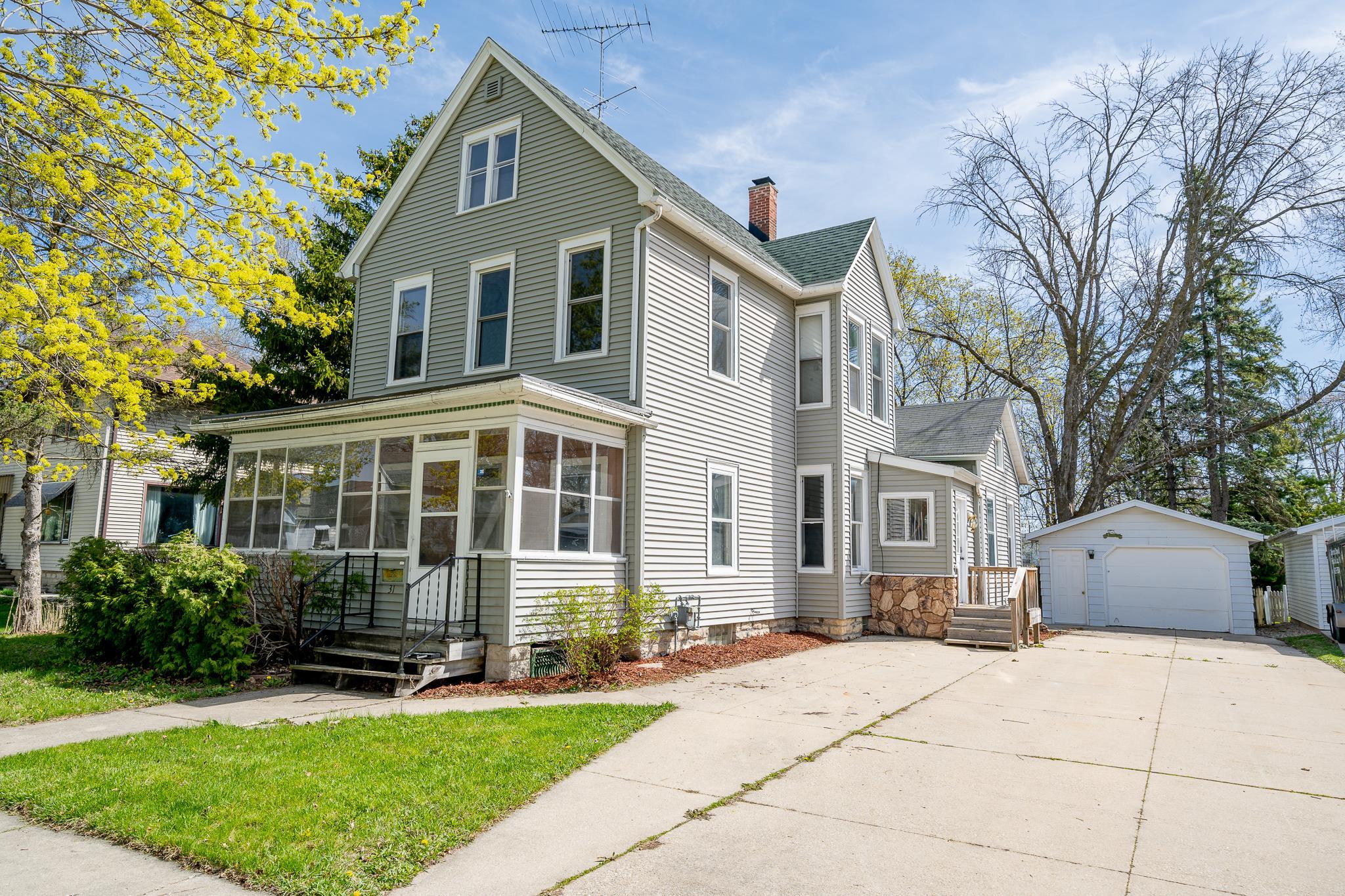 31 S LINCOLN Avenue