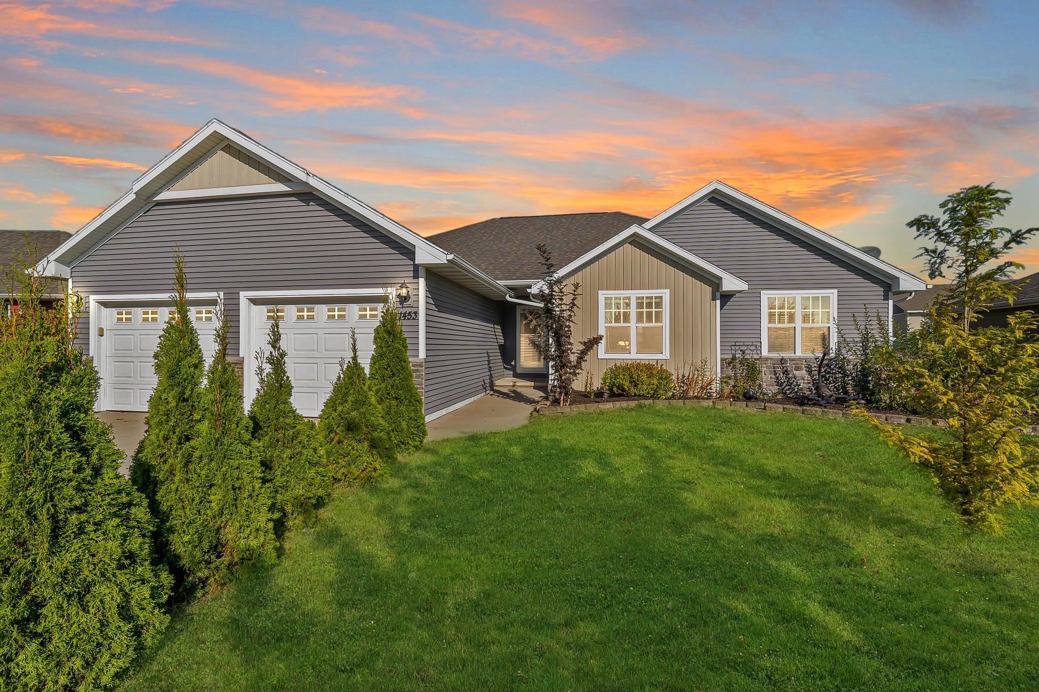 1453 LEAR Lane