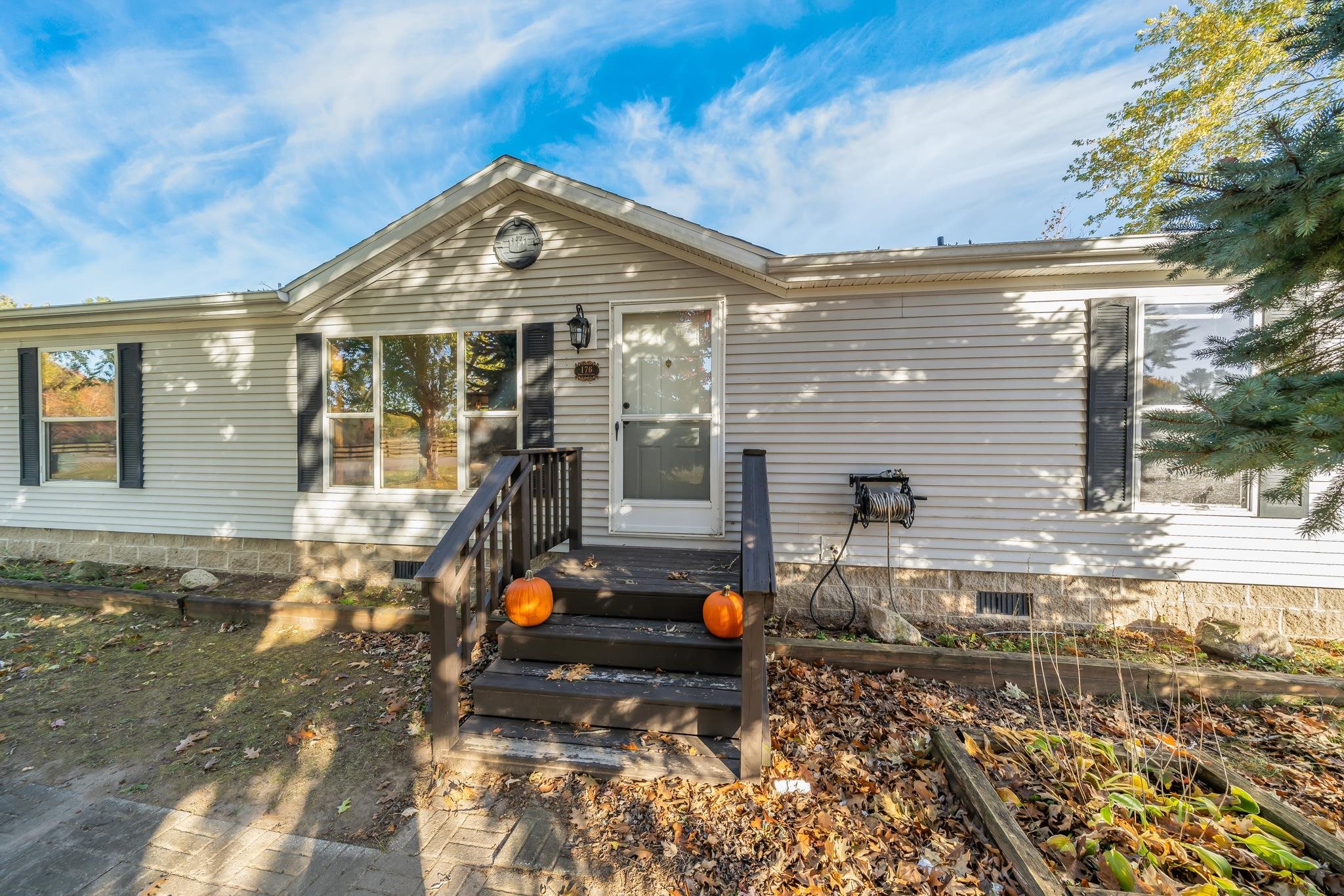 176 N FLATLEY Avenue