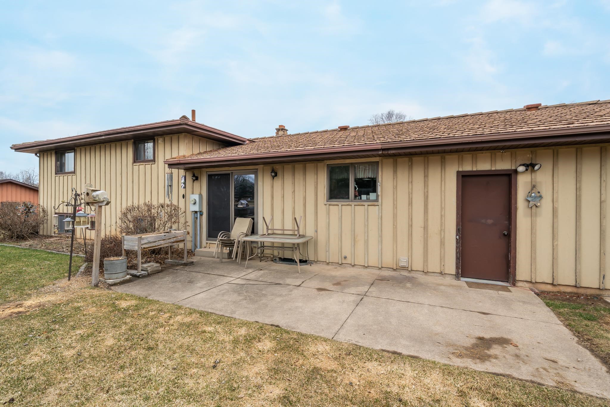 508 W MARTIN Street