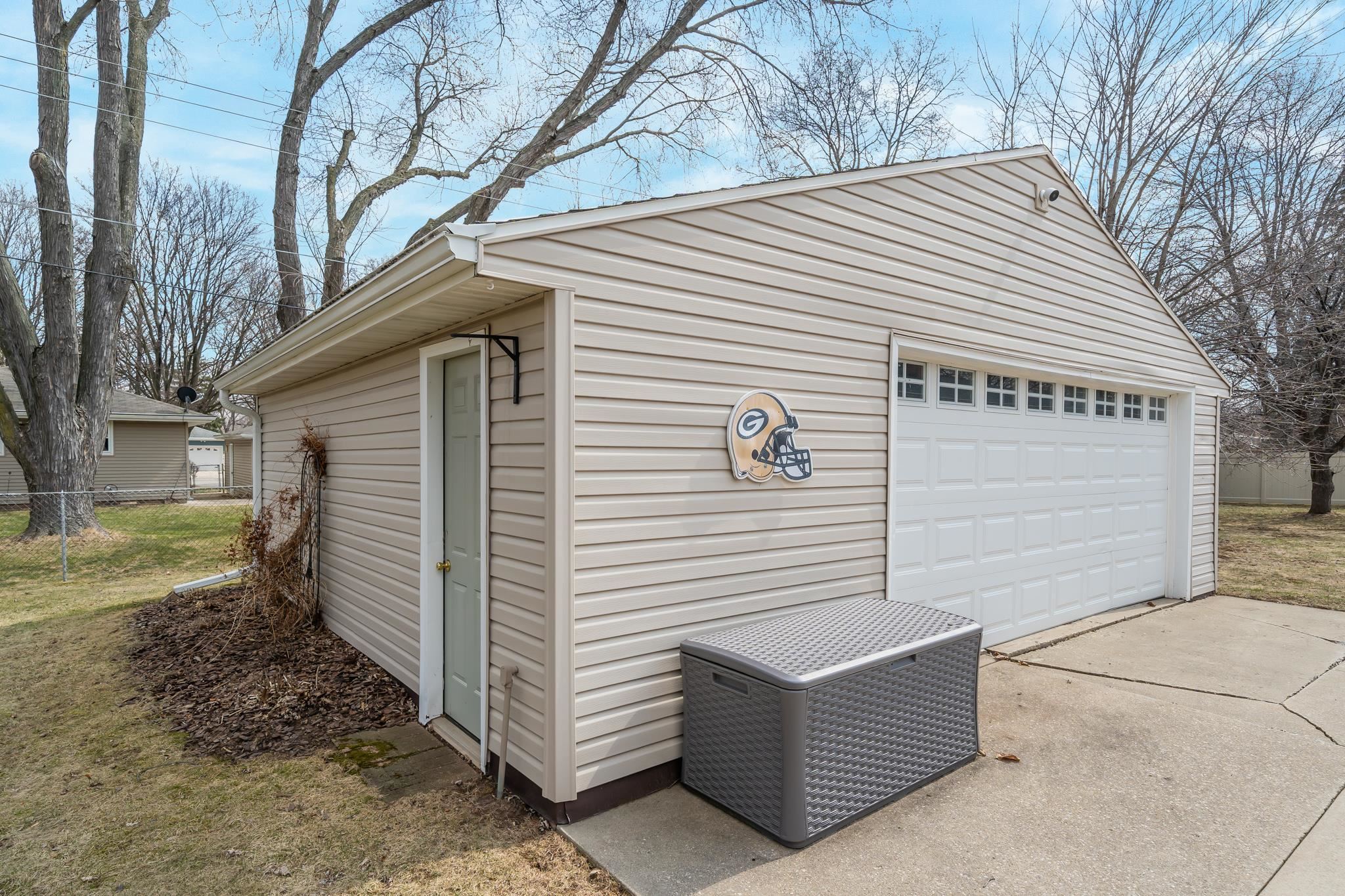 1501 WALLS Street