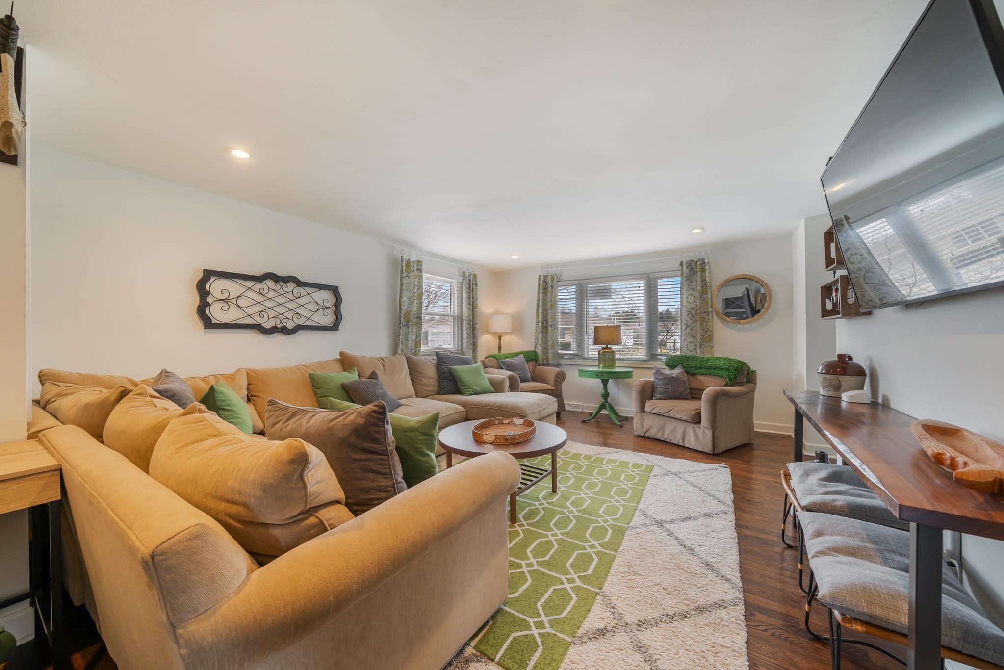 1501 WALLS Street