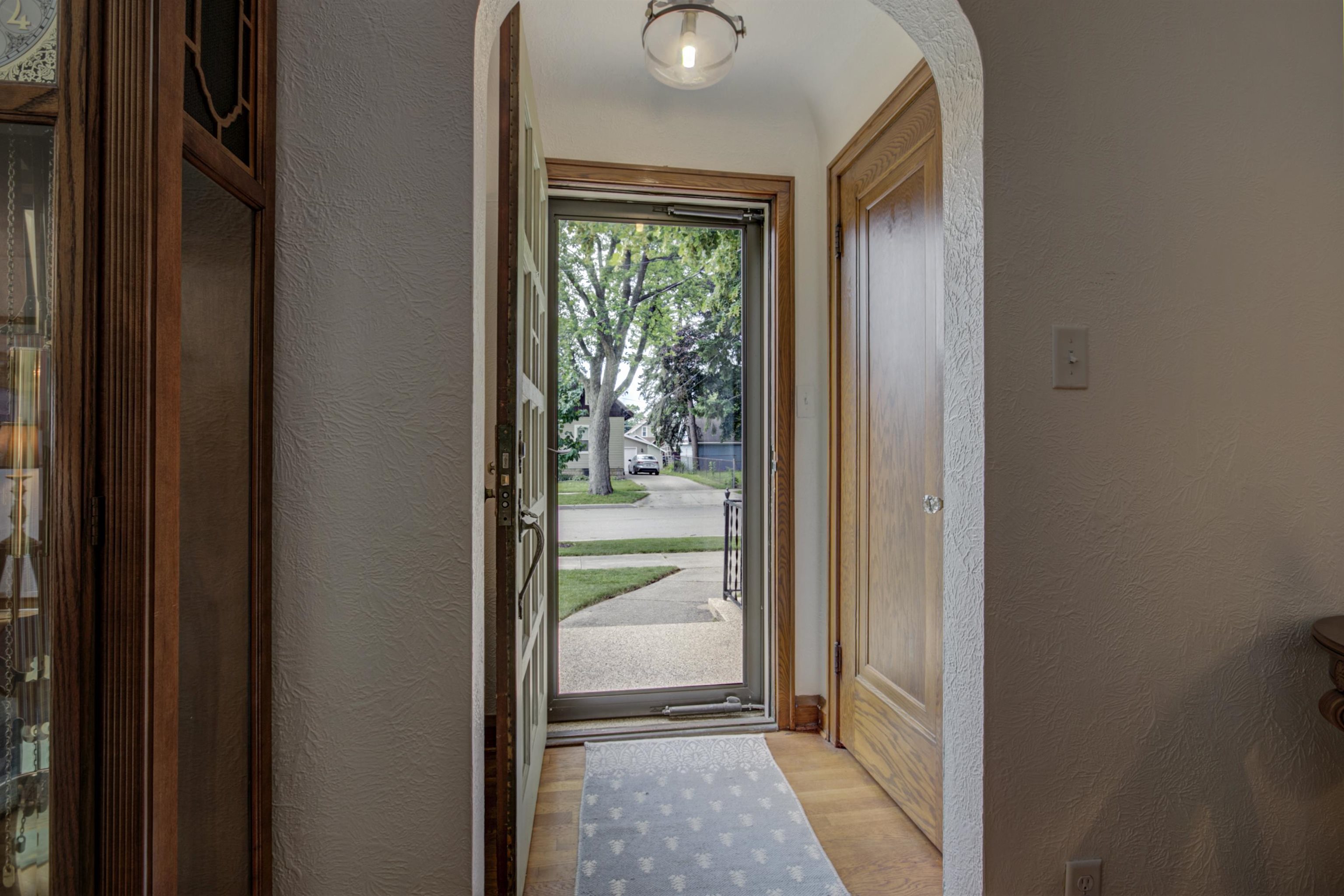314 E RANDALL Street
