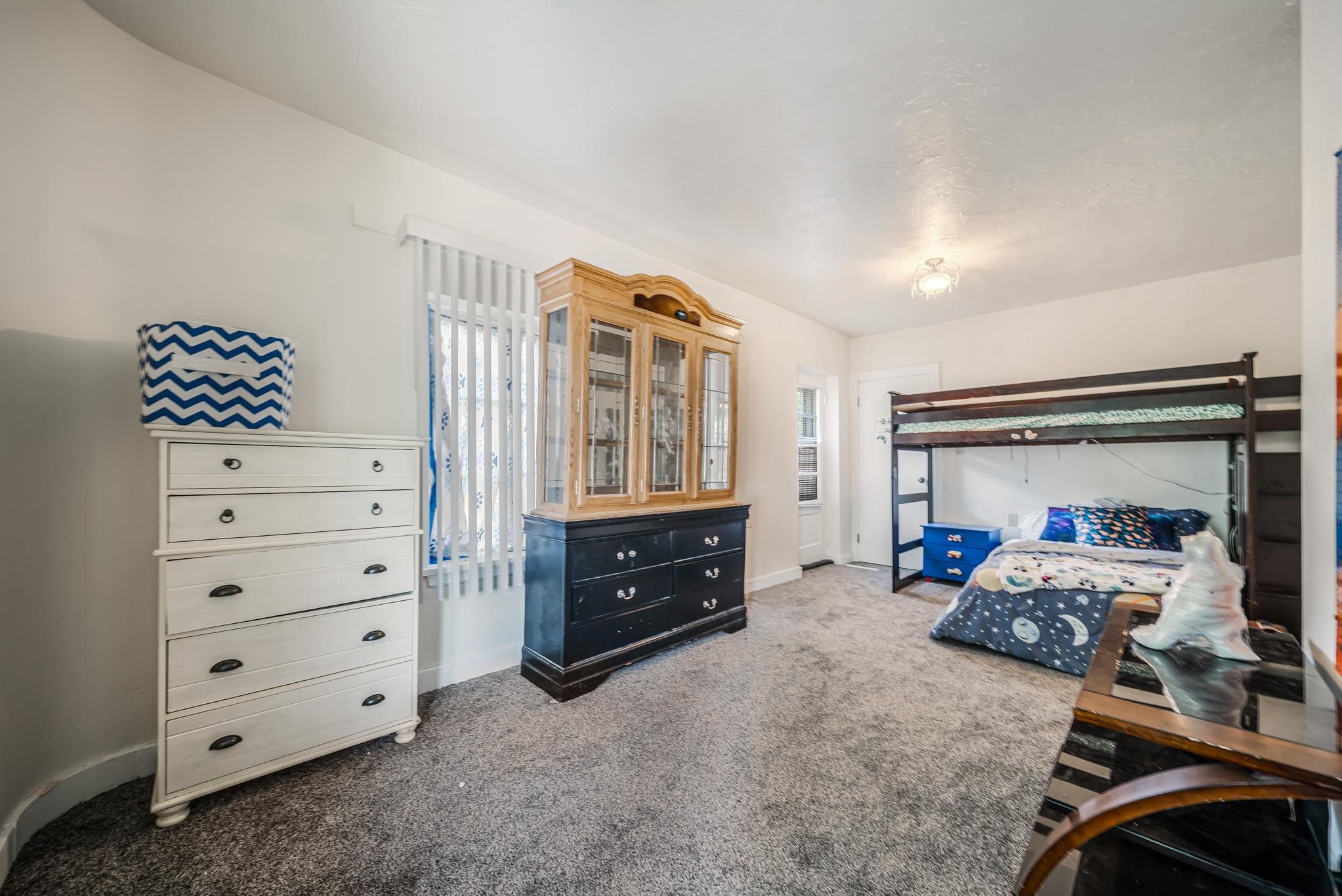2161 LAKESIDE Place