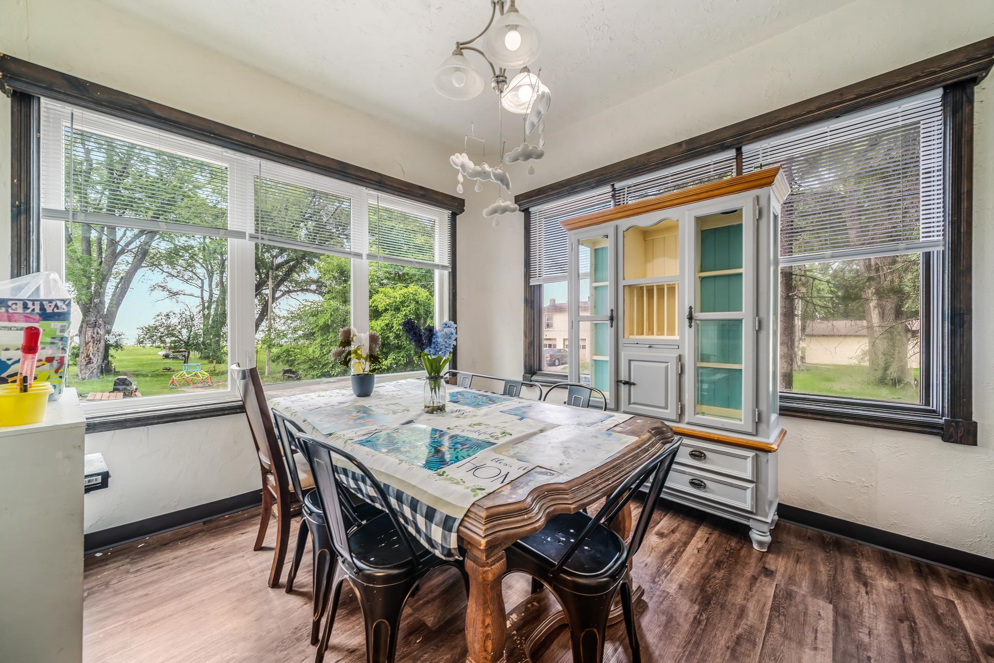 2161 LAKESIDE Place