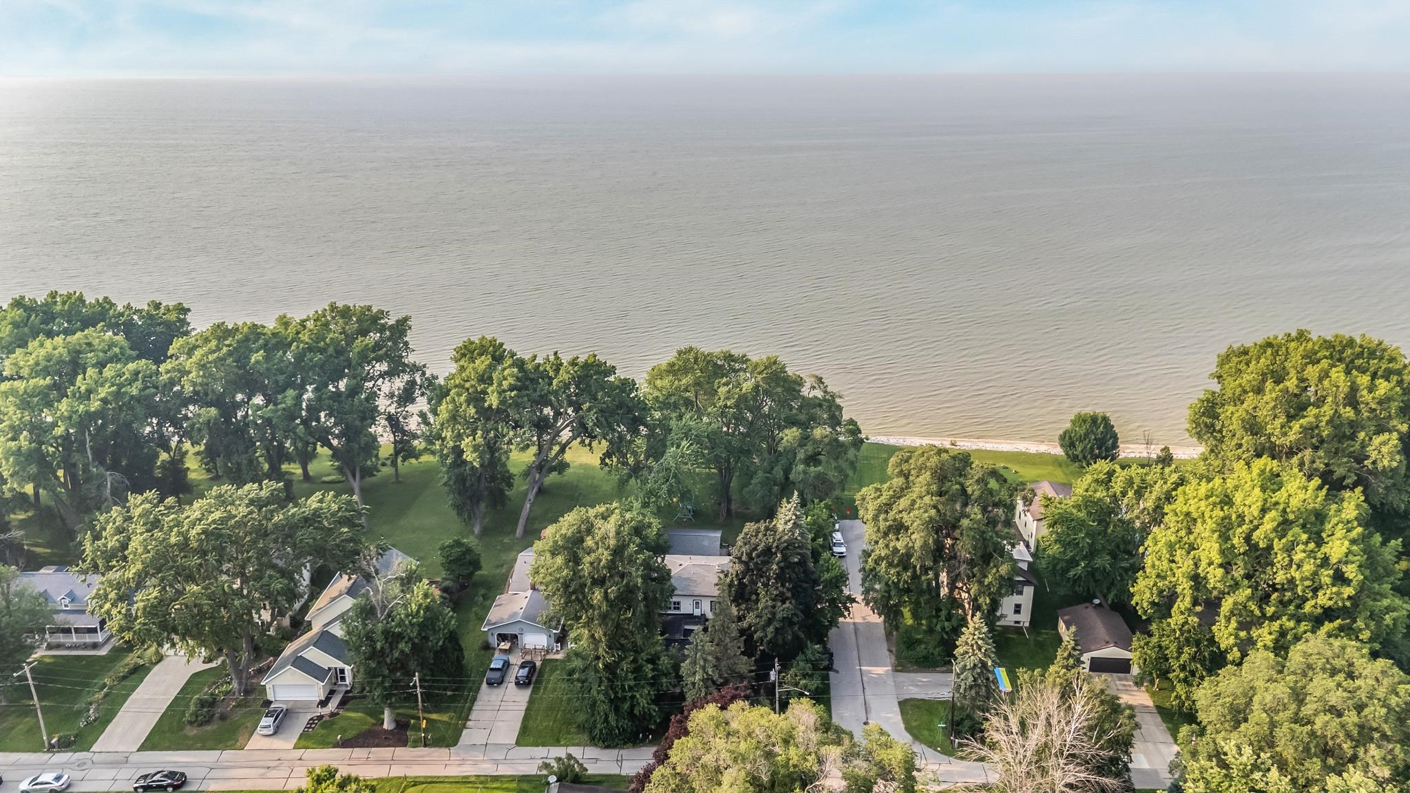 2161 LAKESIDE Place