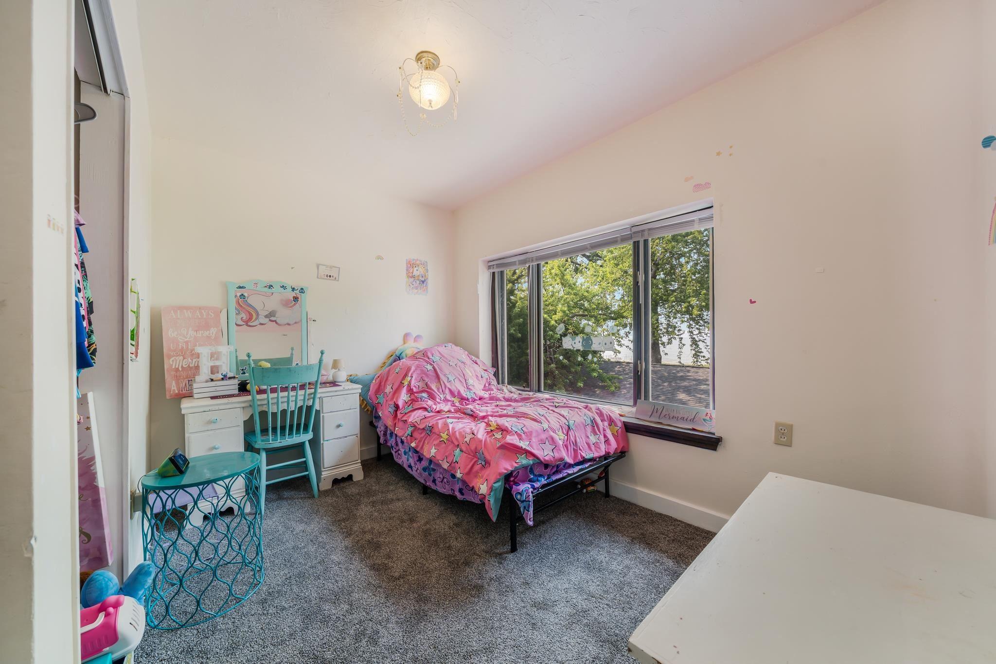 2161 LAKESIDE Place